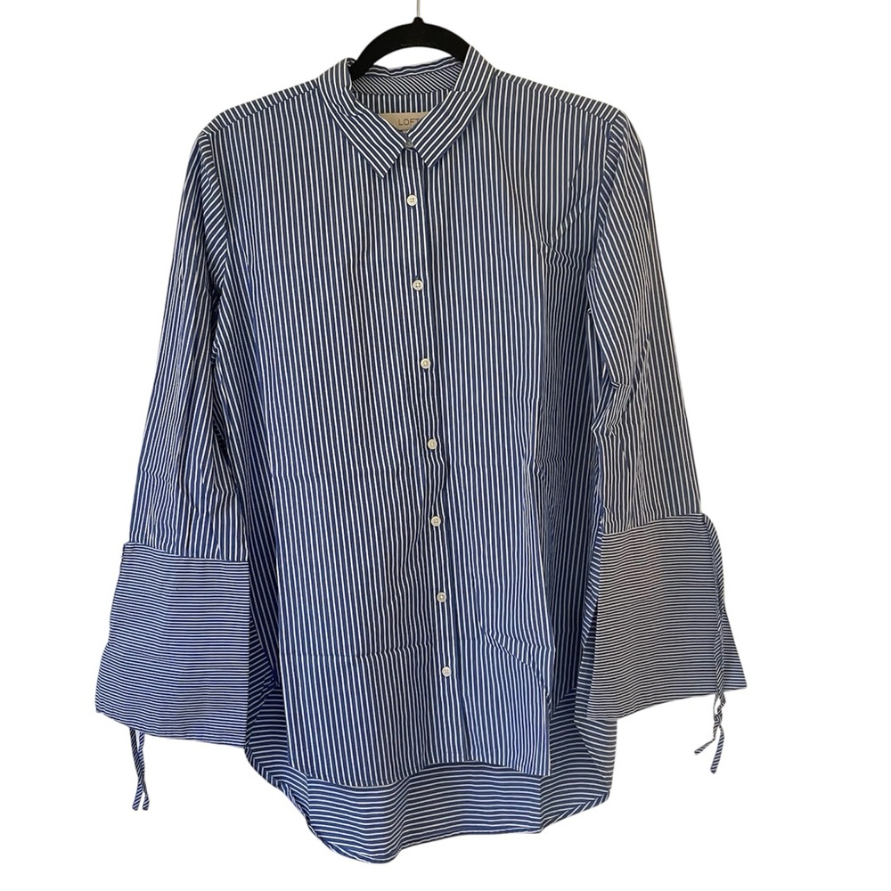 LOFT blue & white pinstripe cotton button up collared shirt size medium